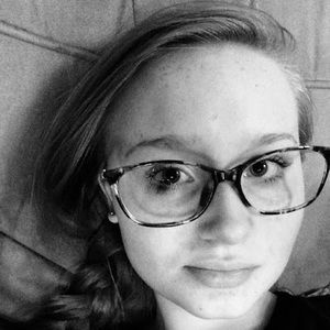 Meet your Posher, Emilie